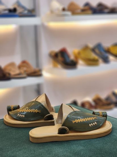 صورة زبيري وطني مطرز مديل م14